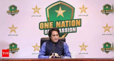 Ramiz Raja - Pakistan to introduce separate red-ball and white-ball contracts, to pay extra for denying offers from foreign leagues - timesofindia.indiatimes.com - Pakistan -  Lahore