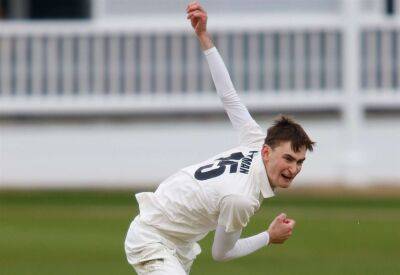 Kent sign former Tonbridge School student Toby Pettman on loan from Nottinghamshire ahead of County Championship match against Division 1 leaders Surrey