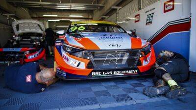 Home hero Azcona’s BRC team to provide behind-the-scenes access during Aragon WTCR practice - eurosport.com