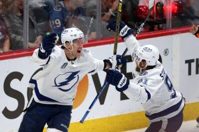 Lightning stay alive by beating Avalanche in tight Game 5 - nbcsports.com
