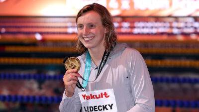 Katie Ledecky wins 800 free for fifth consecutive title at world swimming championships, sweeps four events