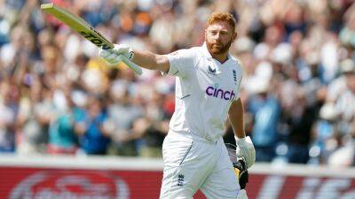 England have Headingley buzzing again as late burst rocks New Zealand