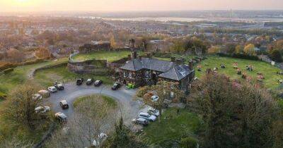 A historic hilltop pub with stunning views is being hailed a "hidden gem" in Cheshire