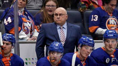 Barry Trotz turns down Jets offer, says he won't coach next season