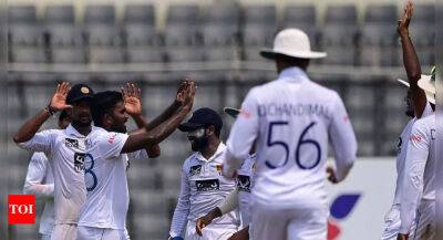 Nathan Lyon - Jeffrey Vandersay - Dimuth Karunaratne - 1st Test: Sri Lanka turn to spin in bid to inflict more pain on Australia - timesofindia.indiatimes.com - Australia - Sri Lanka - Bangladesh