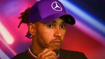 Max Verstappen - Lewis Hamilton - Toto Wolff - George Russell - Sergio Perez - Bernie Ecclestone - 'I don't think he cares' - Bernie Ecclestone backs Toto Wolff to end Lewis Hamilton contract - eurosport.com - Britain
