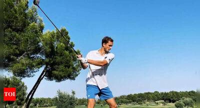 Daniil Medvedev still swinging on grass in golf game with Bastian Schweinsteiger