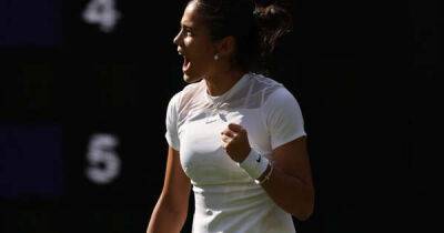 Emma Raducanu - Alison Van-Uytvanck - Emma Raducanu shrugs off injury concerns to win Wimbledon opener - msn.com