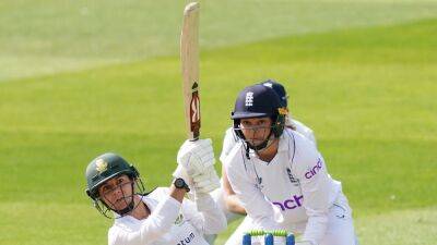Issy Wong - Marizanne Kapp steers South Africa out of trouble after England’s flying start - bt.com - Australia - South Africa