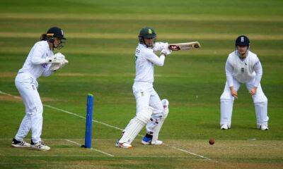 Marizanne Kapp leads South Africa fightback against new-look England