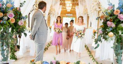 ITV Coronation Street first-look wedding photos that include nod to the past