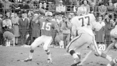 Marlin Briscoe, Black quarterback pioneer, dead at 76 - foxnews.com - Usa -  Boston - state California -  Baltimore - state Nebraska