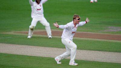 Simon Harmer bowls Essex to thrilling win while Surrey dominate Kent