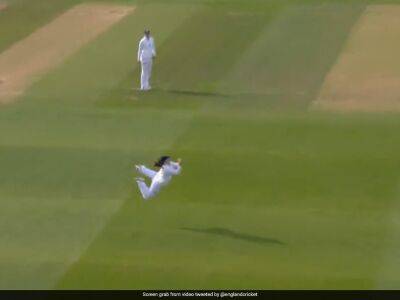 Nat Sciver - Tammy Beaumont - Sophie Ecclestone - "Can Actually Fly": Watch Tammy Beaumont's Phenomenal Catch In Test Match Against South Africa Women - sports.ndtv.com - South Africa - county Cooper -  Taunton