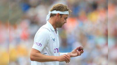 Stuart Broad - Zak Crawley - Daryl Mitchell - Michael Bracewell - Richard Kettleborough - Stuart Broad Reprimanded For Breaching ICC Code Of Conduct During 3rd Test Against New Zealand - sports.ndtv.com - New Zealand