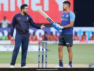 South Africa Spinner's ROFL Tweet On Why He Asked For Shreyas Iyer's Bat - sports.ndtv.com - South Africa - India -  Kolkata