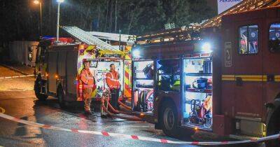 Five fire engines scrambled to scene after blaze breaks out at garage - manchestereveningnews.co.uk - Manchester - county Oldham