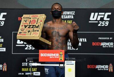 Max Holloway - Jared Cannonier - Alexander Volkanovski - Israel Adesanya - UFC 276 Weigh-Ins: How to watch, Date, Time, Tickets and more - givemesport.com - Britain - Israel - state Nevada