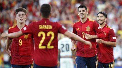 Ferran Torres - Carlos Soler - Sergio Busquets - Jordi Alba - Diego Llorente - Pau Torres - Aprobados y suspensos de la Selección ante Portugal - en.as.com - Portugal