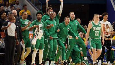 Celtics pull away late to beat Warriors in Game 1 - tsn.ca -  Boston - San Francisco