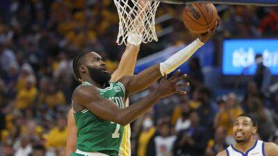 Steph Curry - Jaylen Brown - Boston Celtics ride late surge to 120-108 victory over the Golden State Warriors - bt.com -  Boston - state Golden