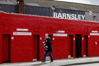 Manchester United figure emerges as potential candidate for Barnsley managerial vacancy