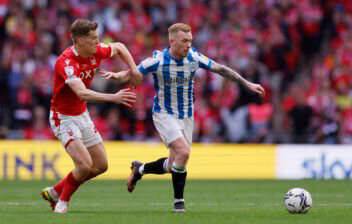 Key Huddersfield Town figure delivers Lewis O’Brien prediction amid Leeds United interest