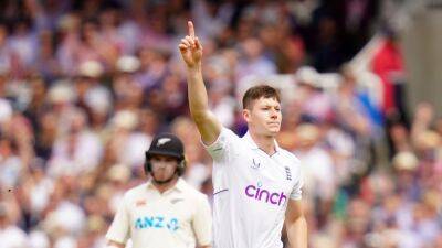 Matthew Potts strikes again as more wickets tumble in England-New Zealand Test
