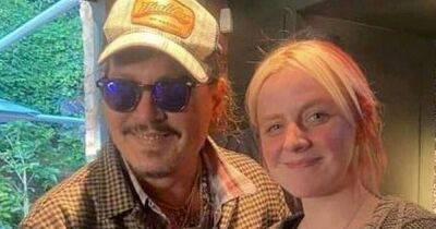 Pregnant bar manager stunned as Johnny Depp walks into pub and gives her advice