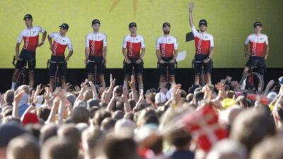 Tadej Pogacar - Team Emirates - Primoz Roglic - Jonas Vingegaard - Thousands attend Tour de France teams presentation in Copenhagen - france24.com - France - Denmark - Uae - Slovenia -  Copenhagen - county Park