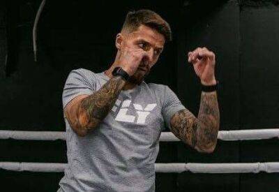 Maidstone welterweight George Hennon beats Nottingham's Fonz Alexander at York Hall in first fight since 2016