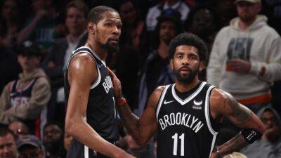 Durant requests trade from Nets