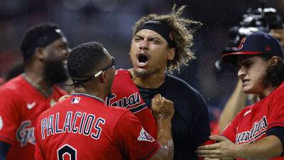 Guardians rally in extras to beat Twins behind Josh Naylor's walk-off home run
