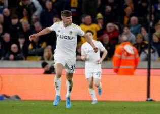 Medical scheduled as Leeds United man set for Championship move