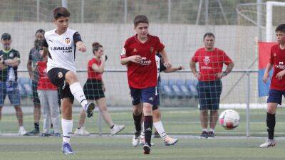 Con el fútbol en las venas: Bacca, Albelda, De la Red, Amaya... - en.as.com - county Valencia