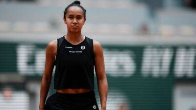 Venus Williams - Canada's Fernandez, Williams sisters missing from Wimbledon entry lists - cbc.ca - France - Usa - Canada -  Chicago