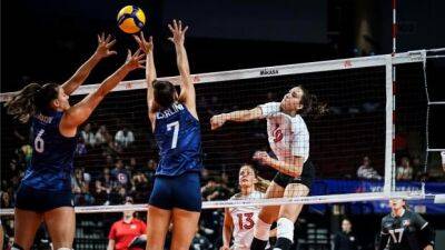 Canada's women's team defeated by U.S. in Volleyball Nations League preliminary round - cbc.ca - Usa - Canada - Poland - state Louisiana - Dominican Republic