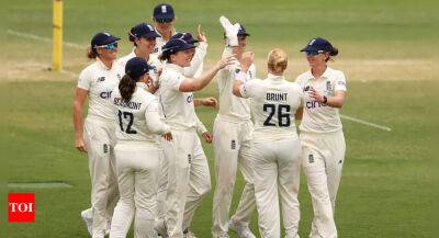 Heather Knight - Kate Cross - Greg Barclay - Women's Tests should be played over five days, says ICC's Greg Barclay - timesofindia.indiatimes.com - Australia - South Africa - India