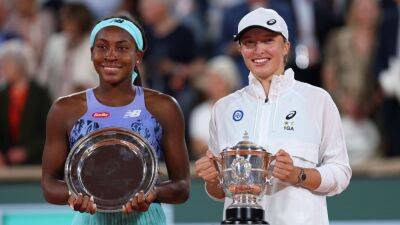 Iga Swiatek - Roland Garros - Maria Sharapova - Venus Williams - Justine Henin - Iga Swiatek wins French Open, bests Coco Gauff in women's final - espn.com - France - Usa - state Maine