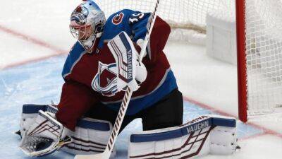 Avs' Francouz gets nod in critical Game 3 vs. Oilers