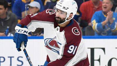 Colorado Avalanche center Nazem Kadri leaves Game 3 with injury in first period after hit from behind