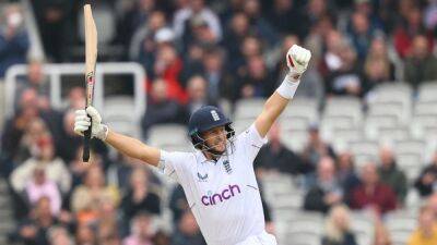 Joe Root Shines As England Defeat New Zealand By 5 Wickets In 1st Test