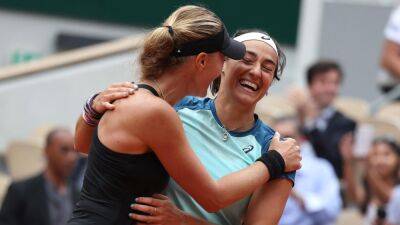 French Open 2022: Caroline Garcia and Kristina Mladenovic beat Coco Gauff and Jessica Pegula in women's doubles final