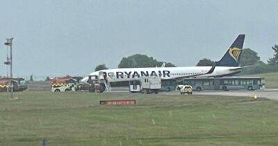 Plane diverted to Manchester Airport from Leeds after Ryanair flight experiences 'difficulties landing'