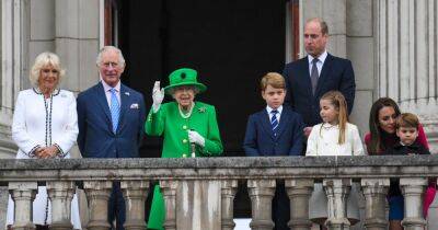 The nine best moments from the Queen's Jubilee weekend: Prince George and Wills singing Sweet Caroline, 'National Treasures' on the icon buses and Paddington with the Queen