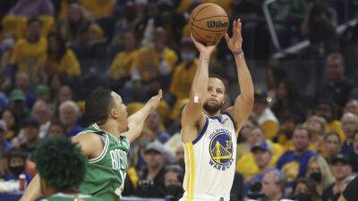 Steph Curry - Stephen Curry - Jaylen Brown - Ime Udoka - Celtics - NBA Finals 2022: Steph Curry, Warriors use gigantic 3rd quarter to blowout Celtics, even series - foxnews.com -  Boston - San Francisco -  San Francisco - Jordan - state Golden