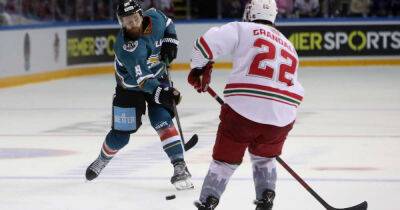 Giant week for Ciaran Long as he weds and re-signs with Belfast Giants