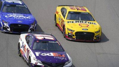 Hamlin vows to get even with Chastain after Gateway wreck