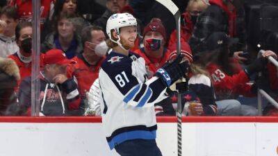 Jets' Connor wins Lady Byng for gentlemanly conduct