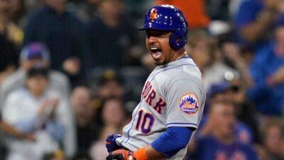 Escobar hits for cycle, has six RBIs as Mets beat Padres